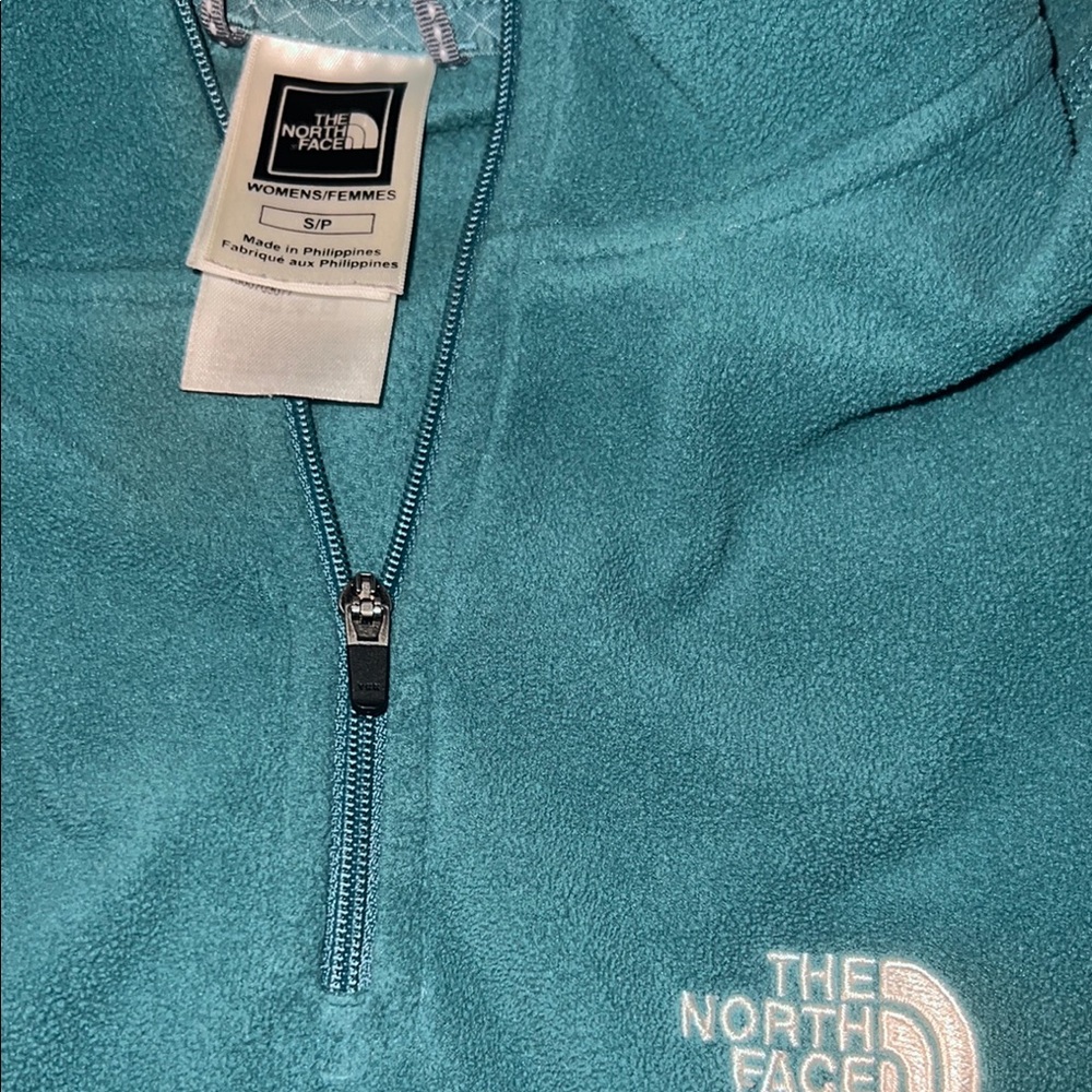 The North Face Aqua Quarter-Zip Fleece - Picture 2 of 4